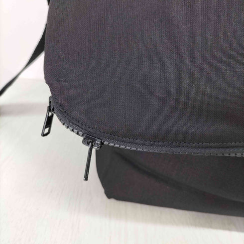 ヨウジヤマモト Yohji Yamamoto シグネチャーロゴキャンバスメッセンジャーバッグ メンズ ONE SIZE